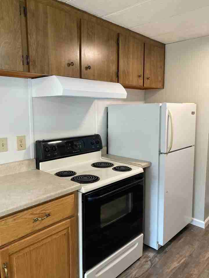 108 Central Ave - Photo 3 of 15