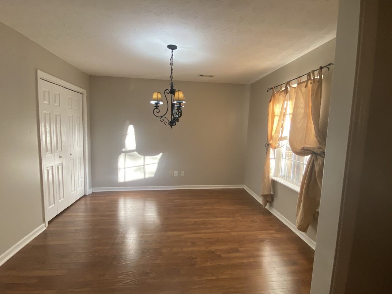 95 Senoia Springs Ct - Photo 3 of 14