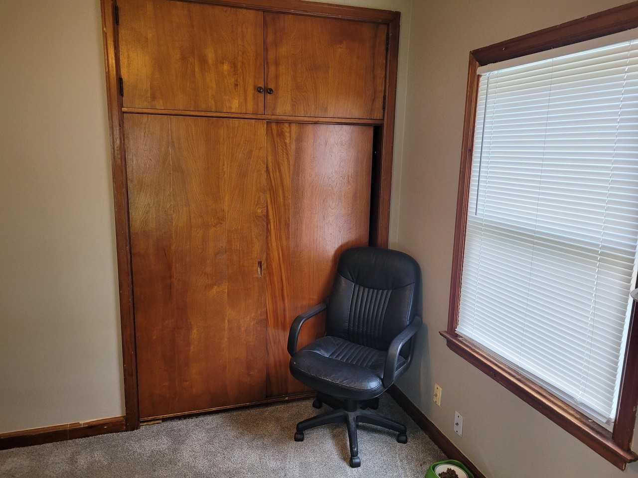1903 Benton Ave - Photo 5 of 14
