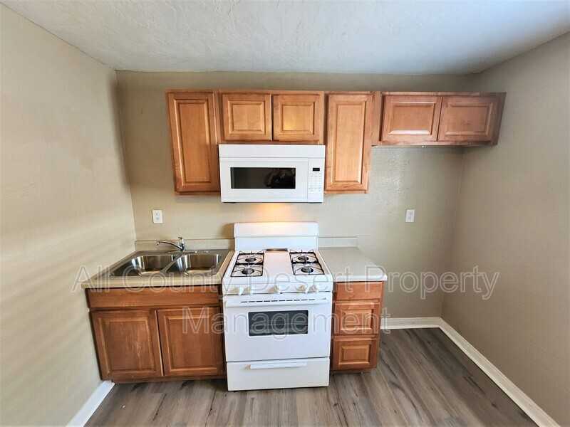 83574 Tourmaline Ave - Photo 5 of 7