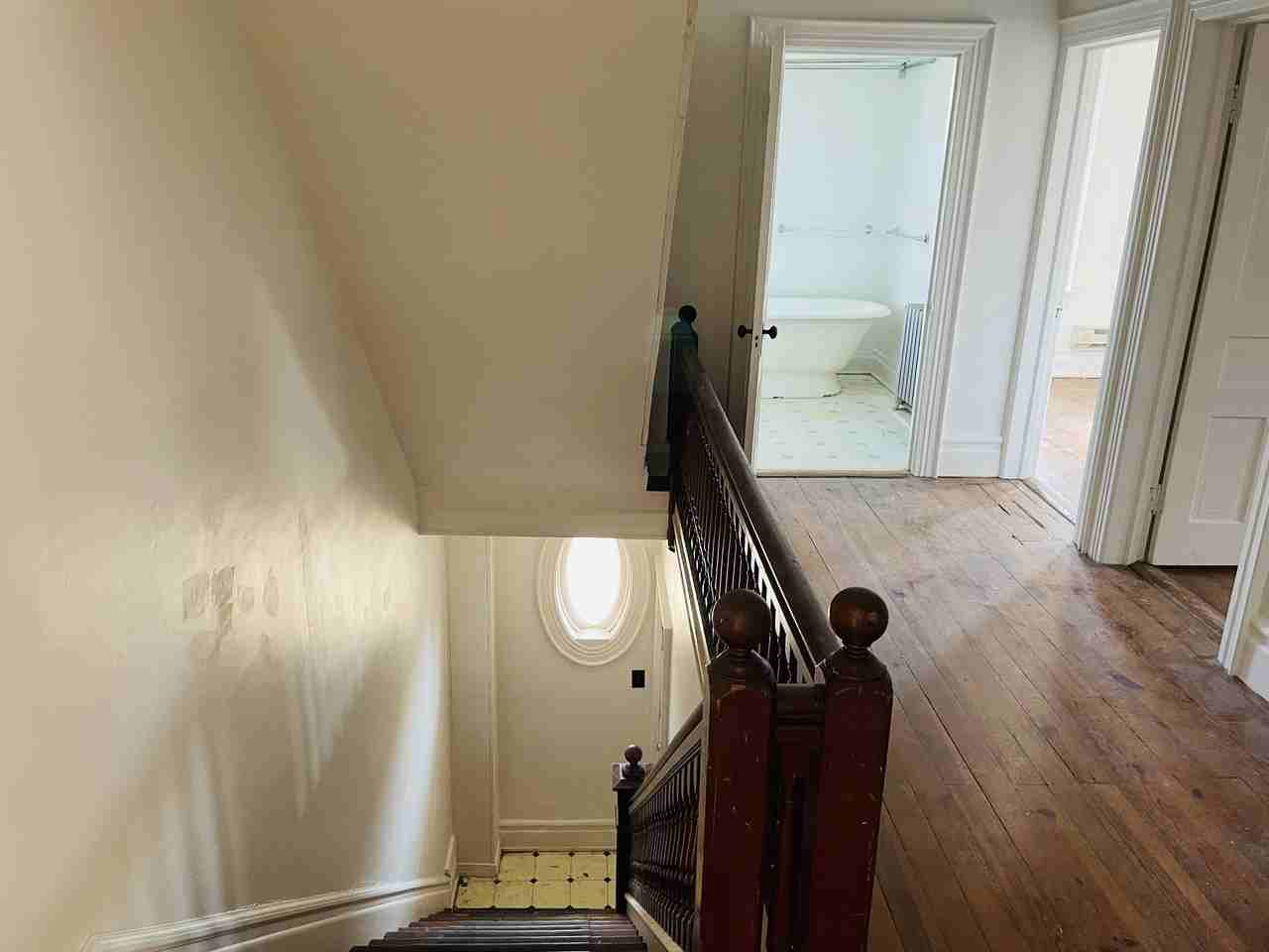 117 Baltimore St 2nd Fl #2nd Fl - Photo 2 of 8