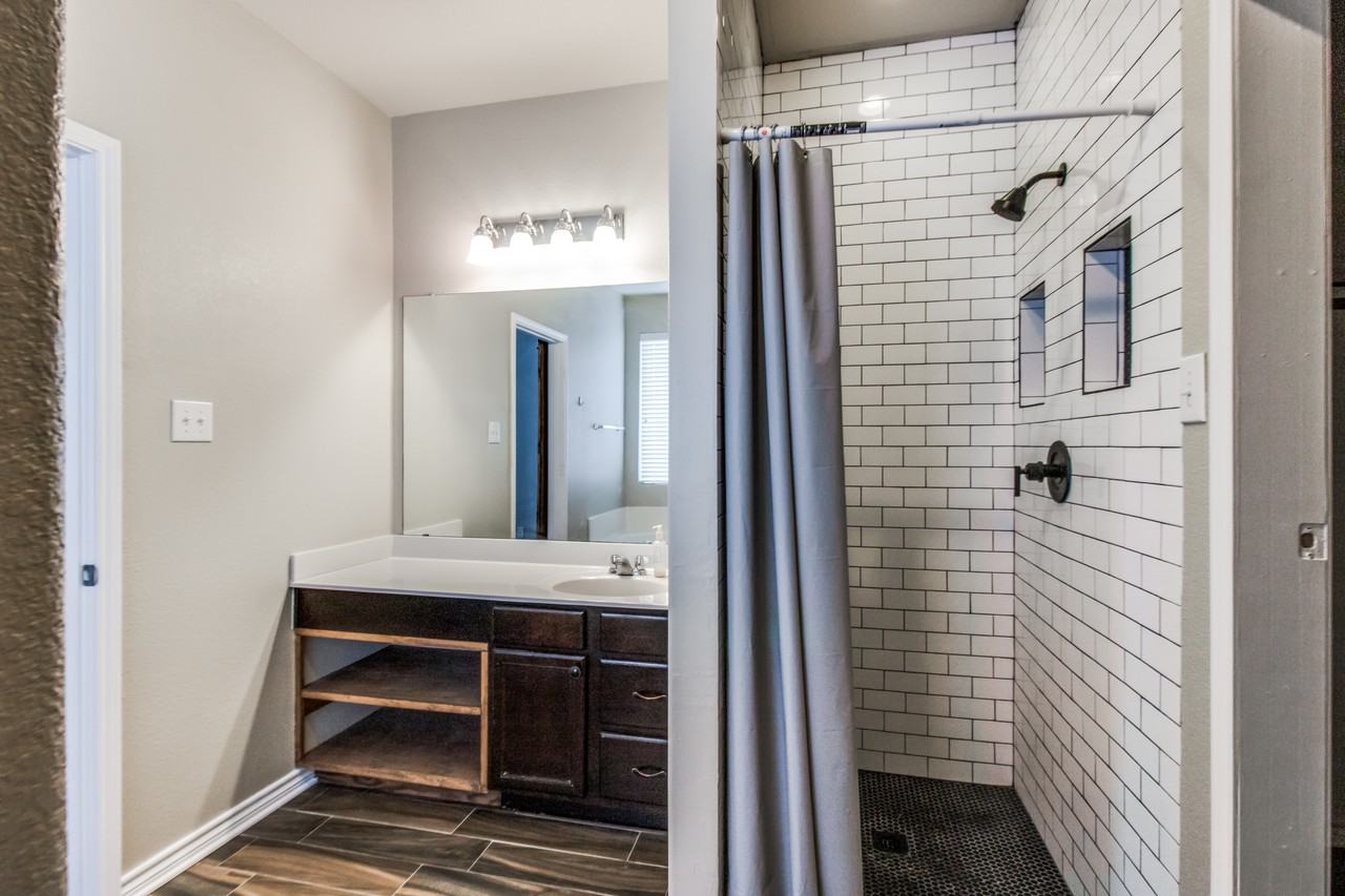 2038 Allyson Dr - Photo 7 of 12