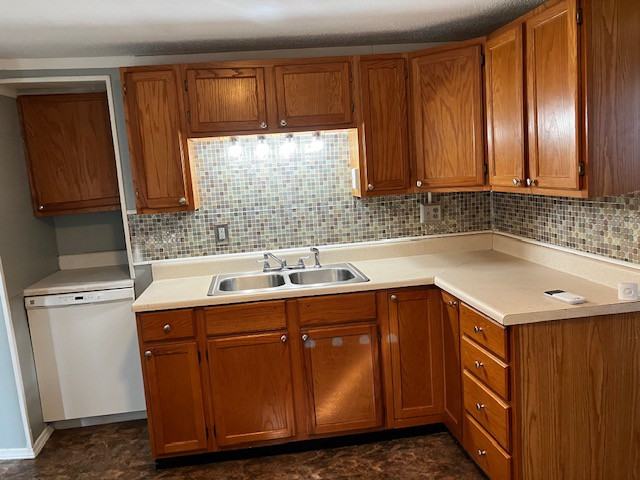 1110 N Main St - Photo 3 of 21