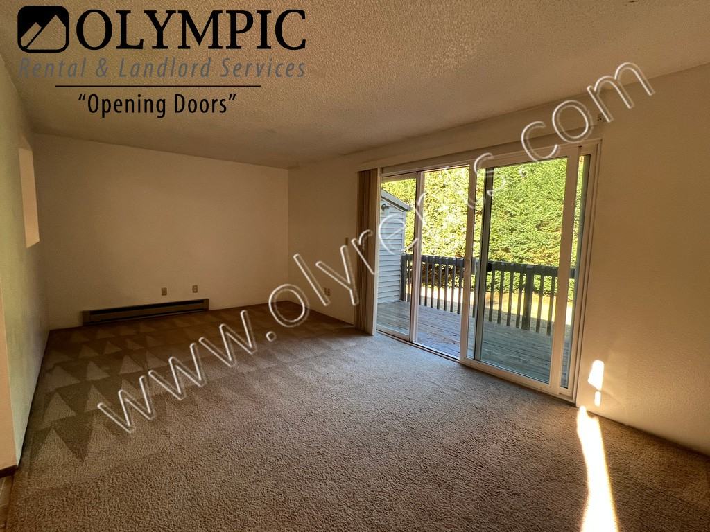 7512 Trails End Dr SE - Photo 3 of 8