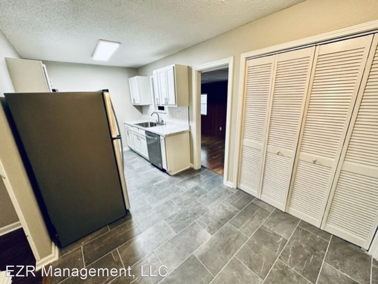 6655 Hartford Dr - Photo 2 of 16