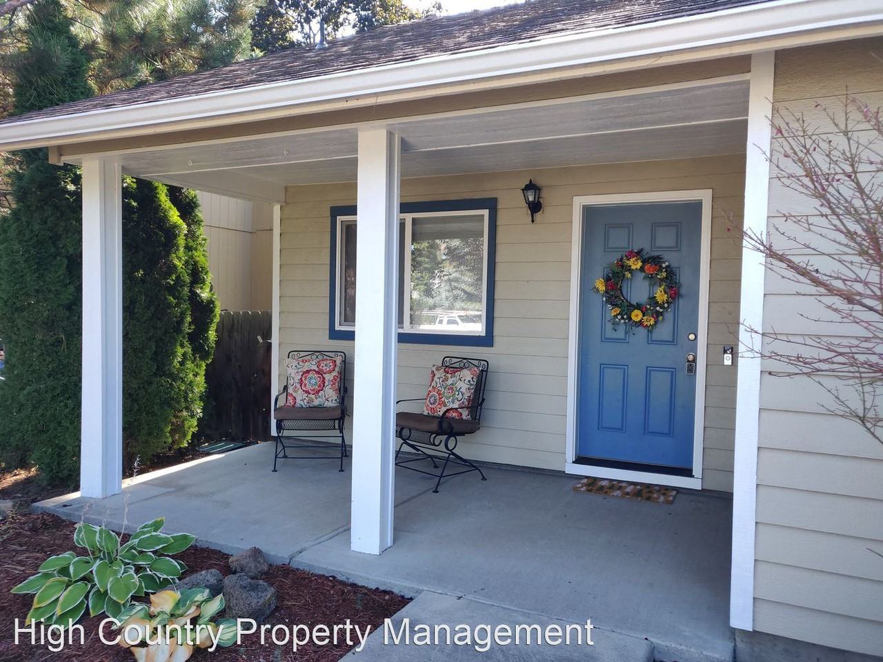 19979 Powers Rd - Photo 3 of 38