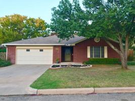 featured image of 1003 Henrietta St