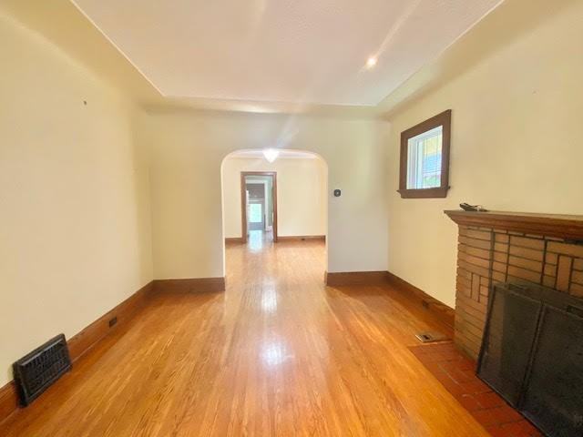 282 Cathcart St - Photo 3 of 16