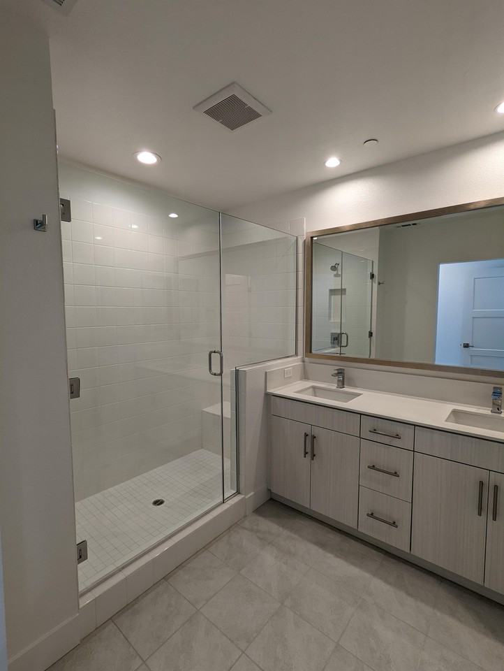 9877 Macarthur Blvd #1 - Photo 7 of 19