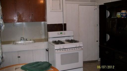 7 Whittier Ave - Photo 3 of 7