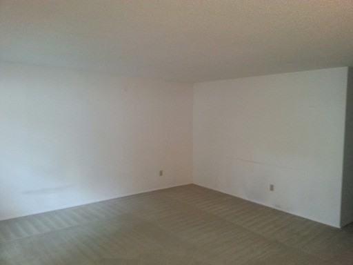 12822 NE 84th St - Photo 2 of 8