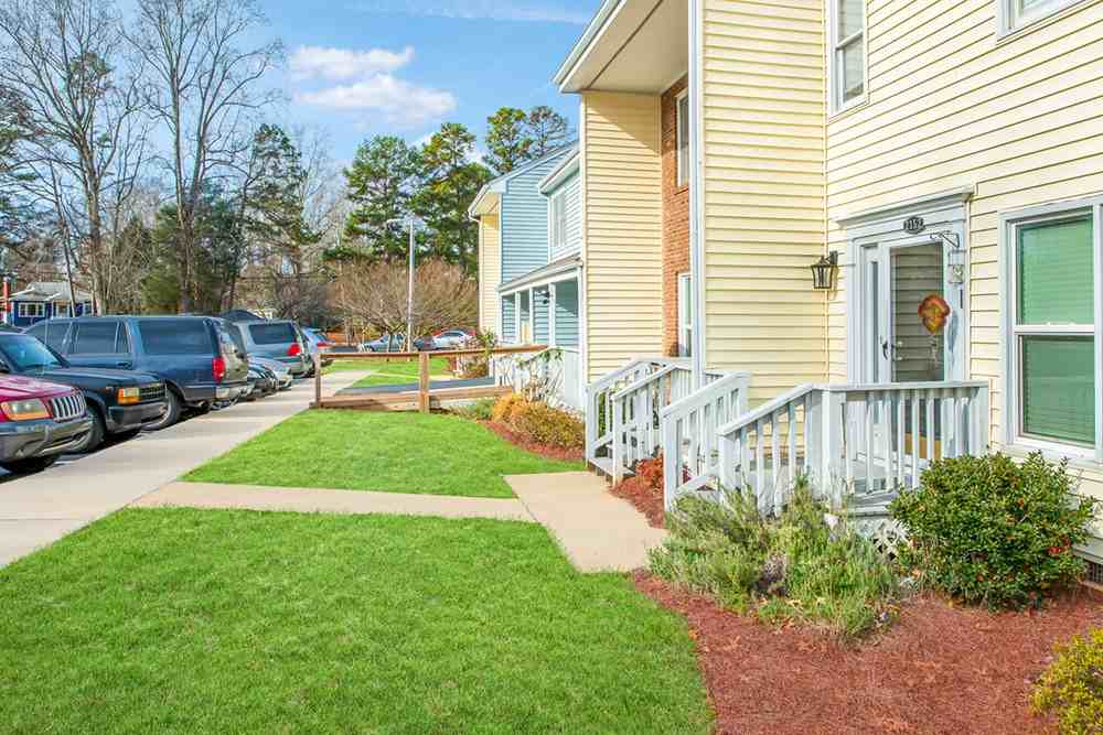 Yorktowne Village Apartments - Photo 7 of 41