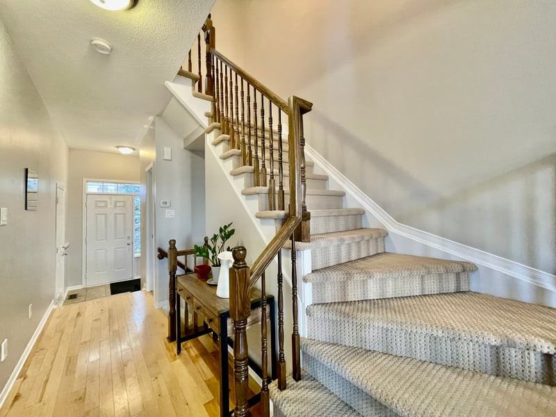 272 Eye Bright Cres - Photo 2 of 13