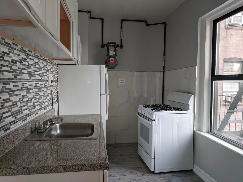 626 Trinity Ave #E1 - Photo 3 of 8