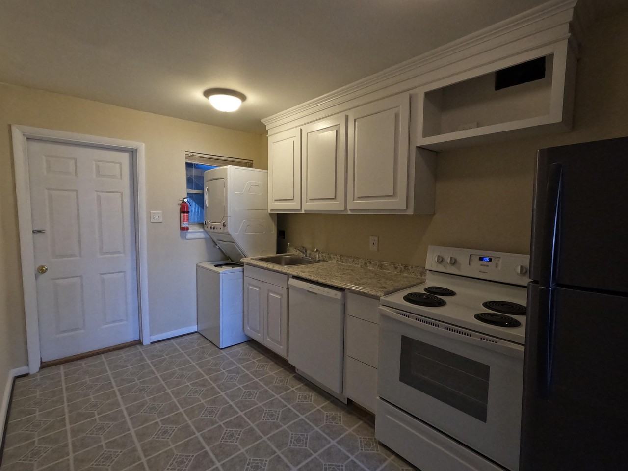 1421 W Clay St #1 - Photo 3 of 10