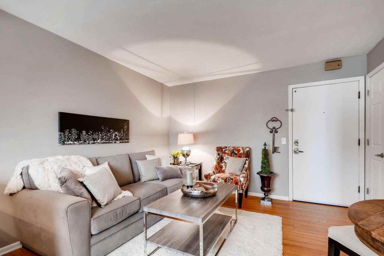 The Minneapolis 220 - Photo 4 of 50