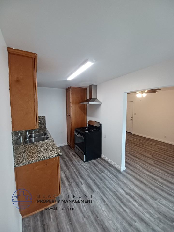 1145 East 1st Street - Photo 2 of 12