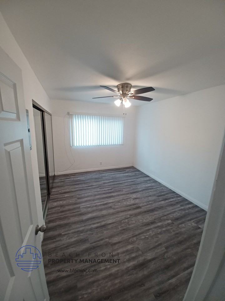 1145 East 1st Street - Photo 5 of 12