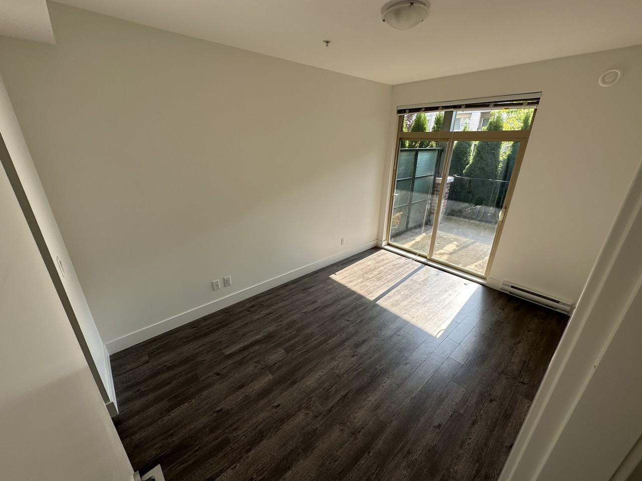 2436 Kelly Avenue - Photo 6 of 15