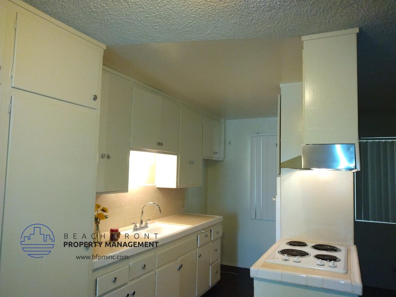 1010 Larch St. - Photo 2 of 9