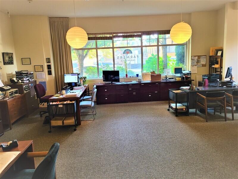 5953 California Ave Sw - Photo 3 of 4