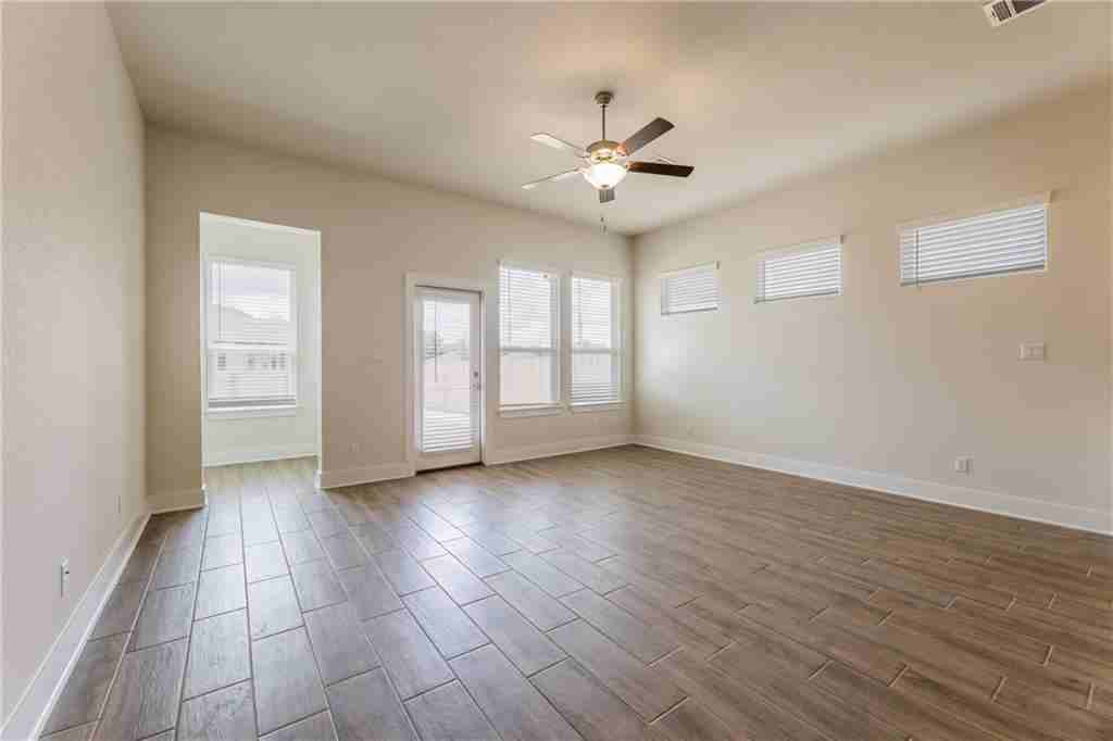 178 Brooks Ranch Dr #1 - Photo 2 of 18