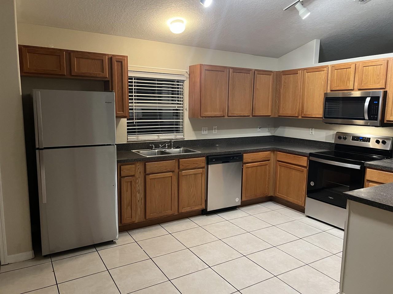 145 Southampton Dr #1 - Photo 2 of 10