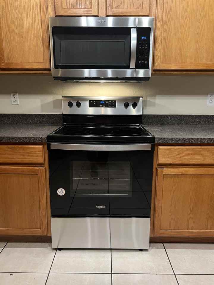 145 Southampton Dr #1 - Photo 3 of 10