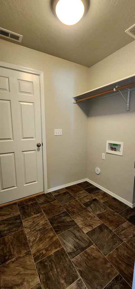 2316 N Mountain Ash Ave #1 - Photo 7 of 15