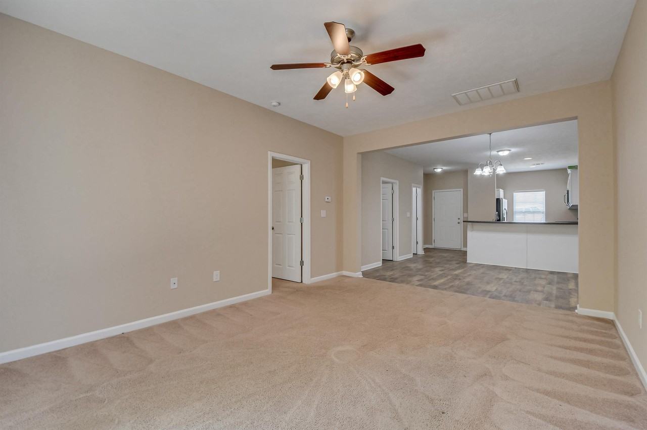 207 Old Berzelia Rd #207 - Photo 6 of 22