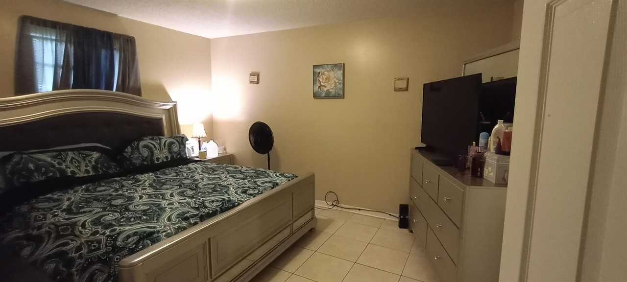 4253 Moncrief Rd W #2 - Photo 2 of 5