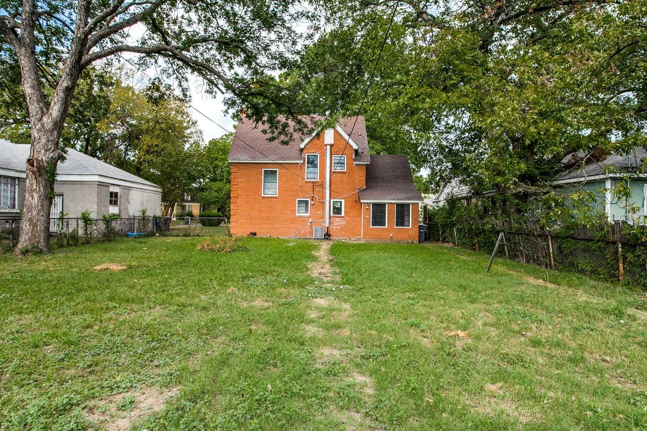 1254 Harlandale Ave #1 - Photo 4 of 24