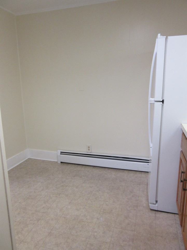 10 Ash St #2 - Photo 2 of 11