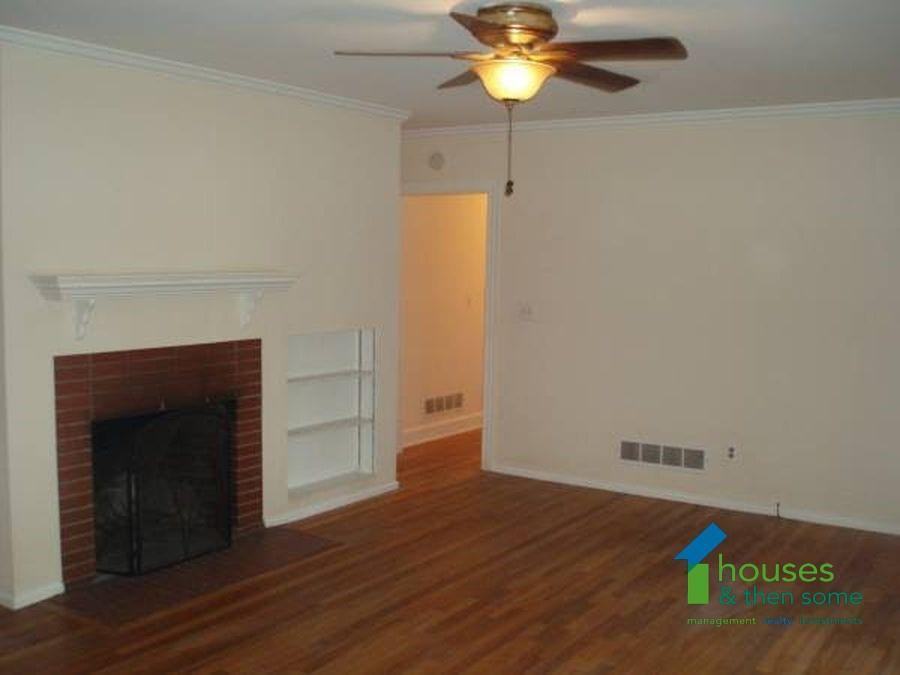 935 Rutherford Rd - Photo 3 of 24