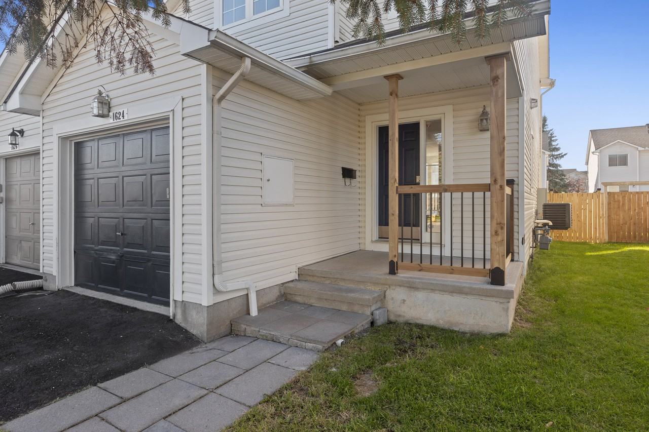 1624 Varennes Boulevard Apartments 1624 Varennes Blvd, Ottawa, ON K4A