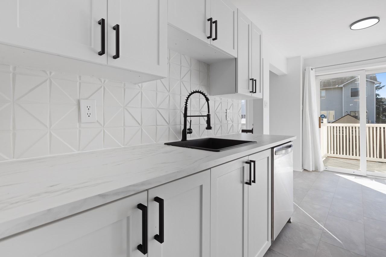 1624 Varennes Boulevard Apartments 1624 Varennes Blvd, Ottawa, ON K4A