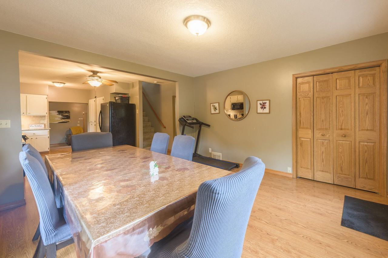 11653 Able St Ne - Photo 3 of 30