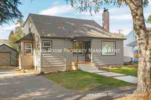 featured image of 7061 N University Ave