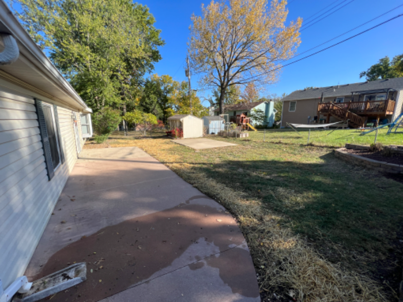 3702 Santiago Dr - Photo 3 of 22