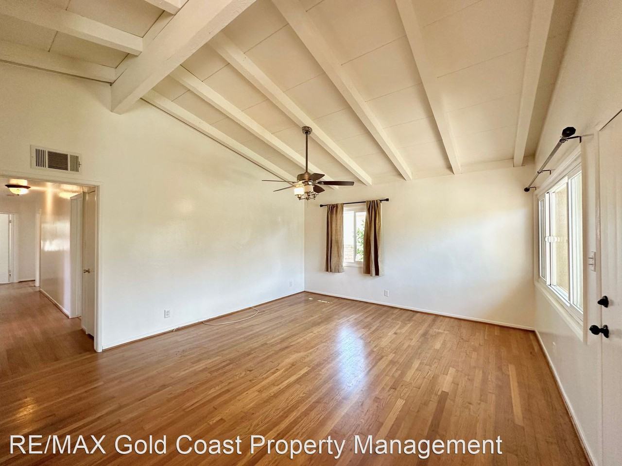 3169 Channel Dr - Photo 3 of 24