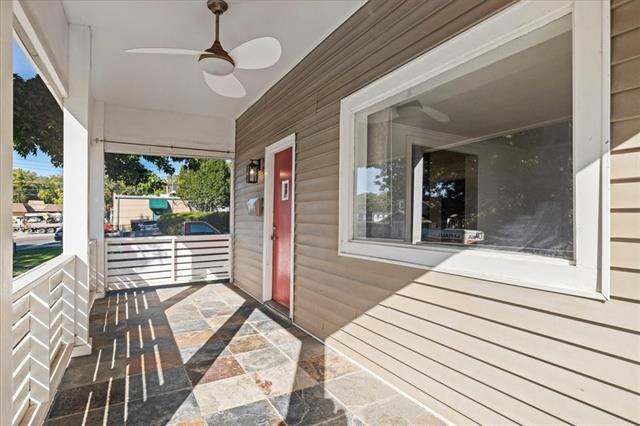 2202 W 47th Ter - Photo 3 of 32