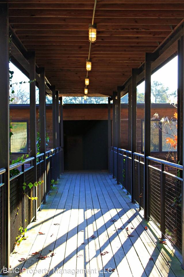 The Treehouse on JPA Apartments 1707 Jefferson Park Ave