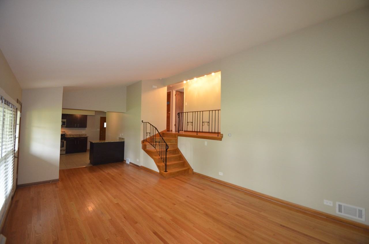 12601 Massasoit Ave - Photo 3 of 12