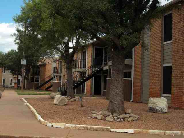 Cottonwood Apartments - Photo 3 of 7