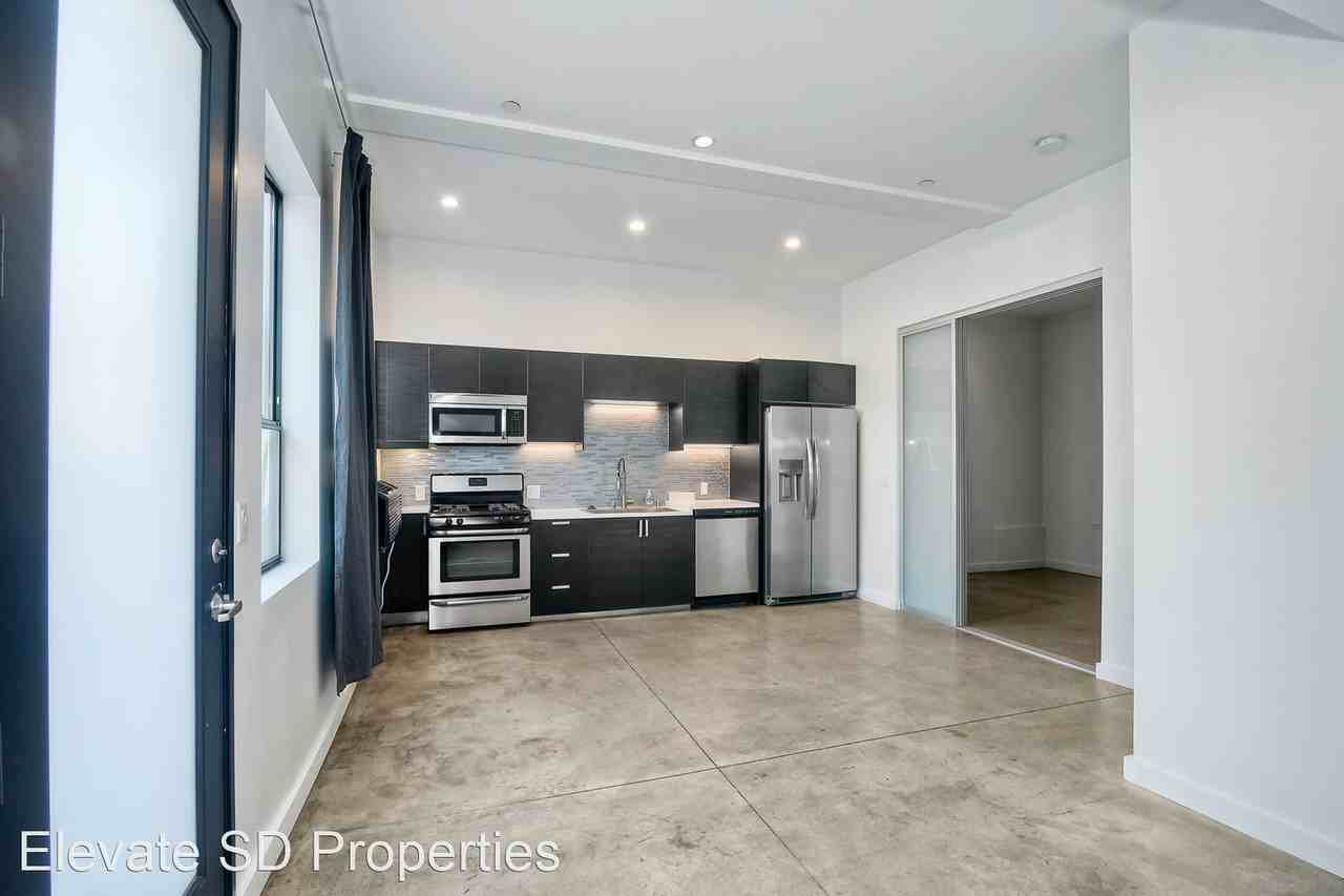 1965 Columbia St - Photo 2 of 26