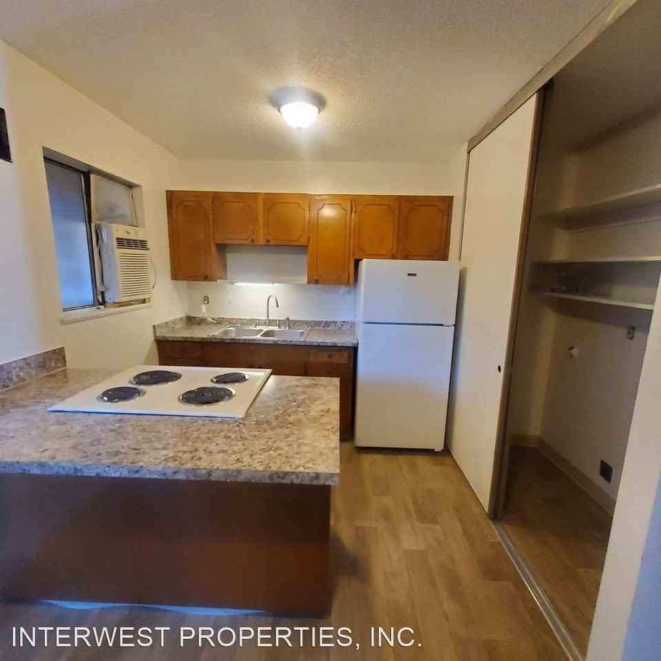 52215225 SE GLEN ECHO AVE Apartments 5221 Se Glen Echo Ave 5225