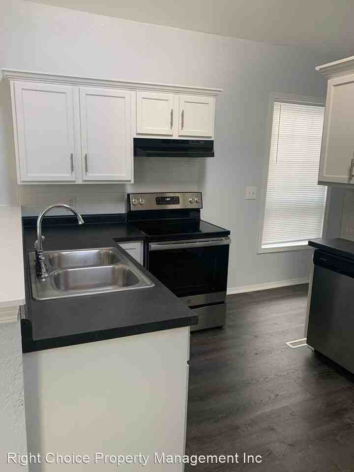 2307 Francis St - Photo 3 of 6