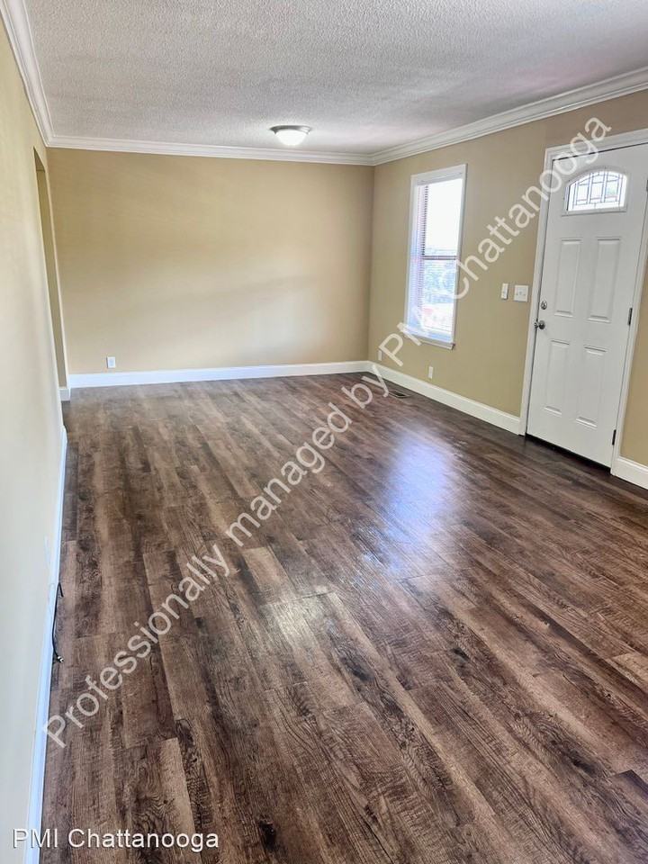 194 Ridgewood Dr - Photo 3 of 15
