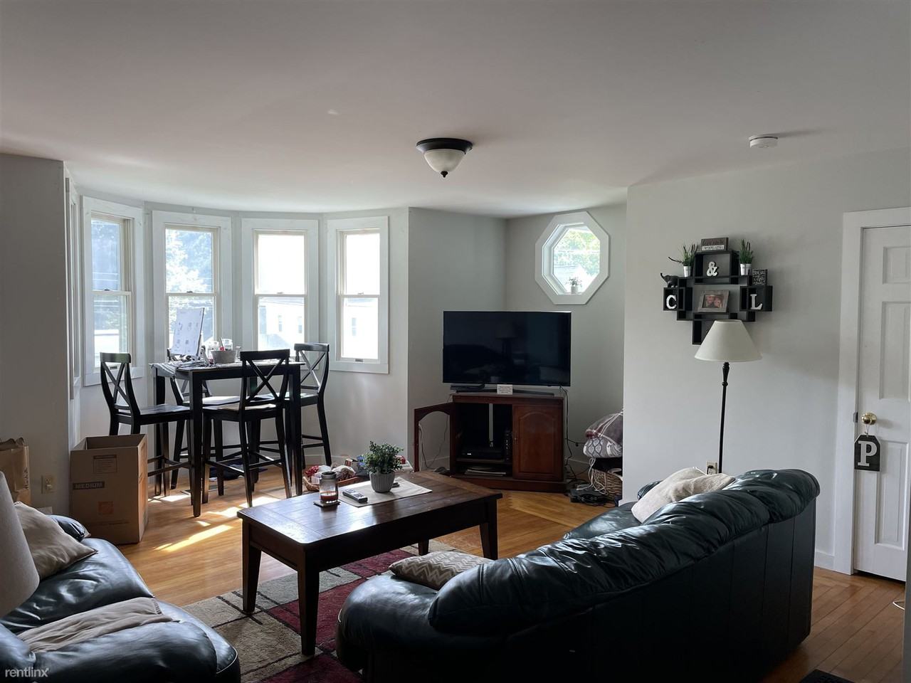 102 Market St - Photo 2 of 4