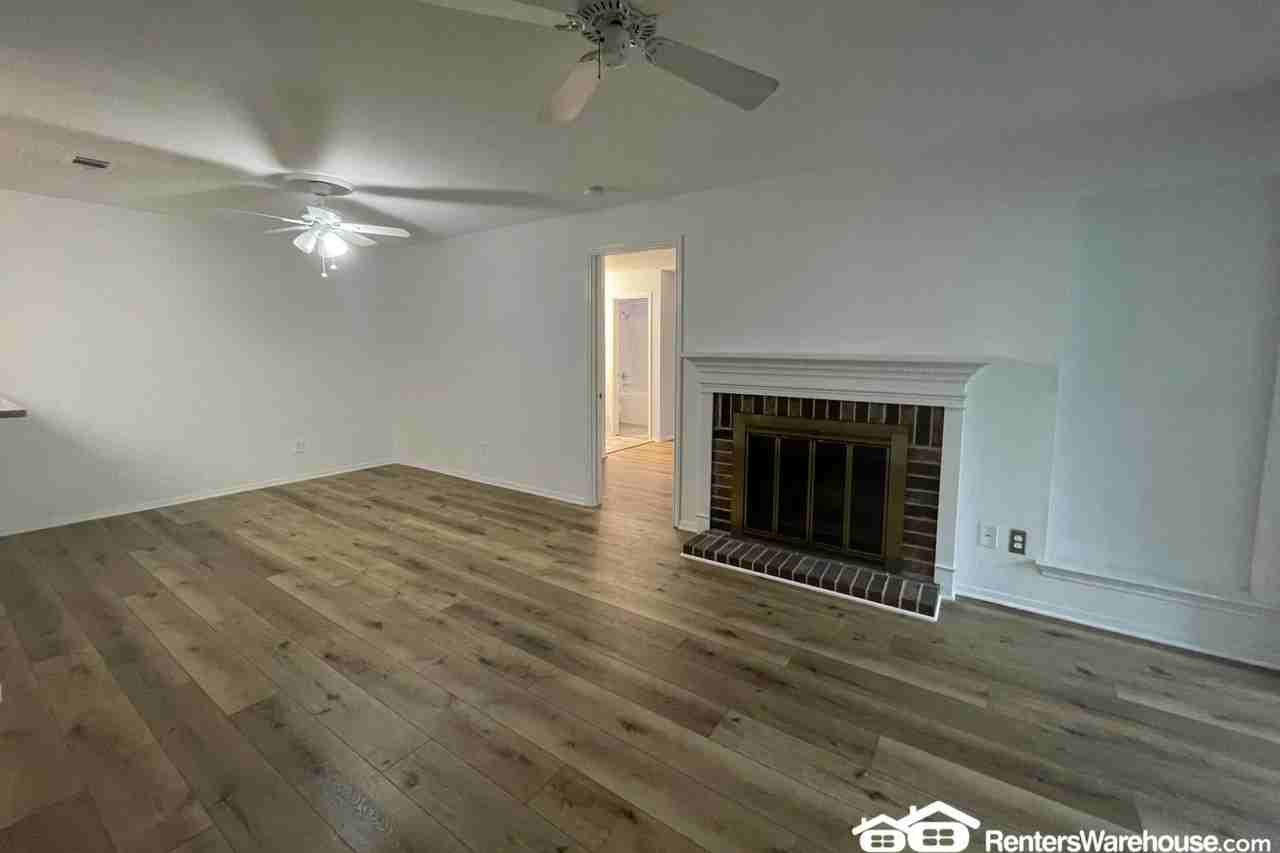 603 Churchill Rd - Photo 3 of 24